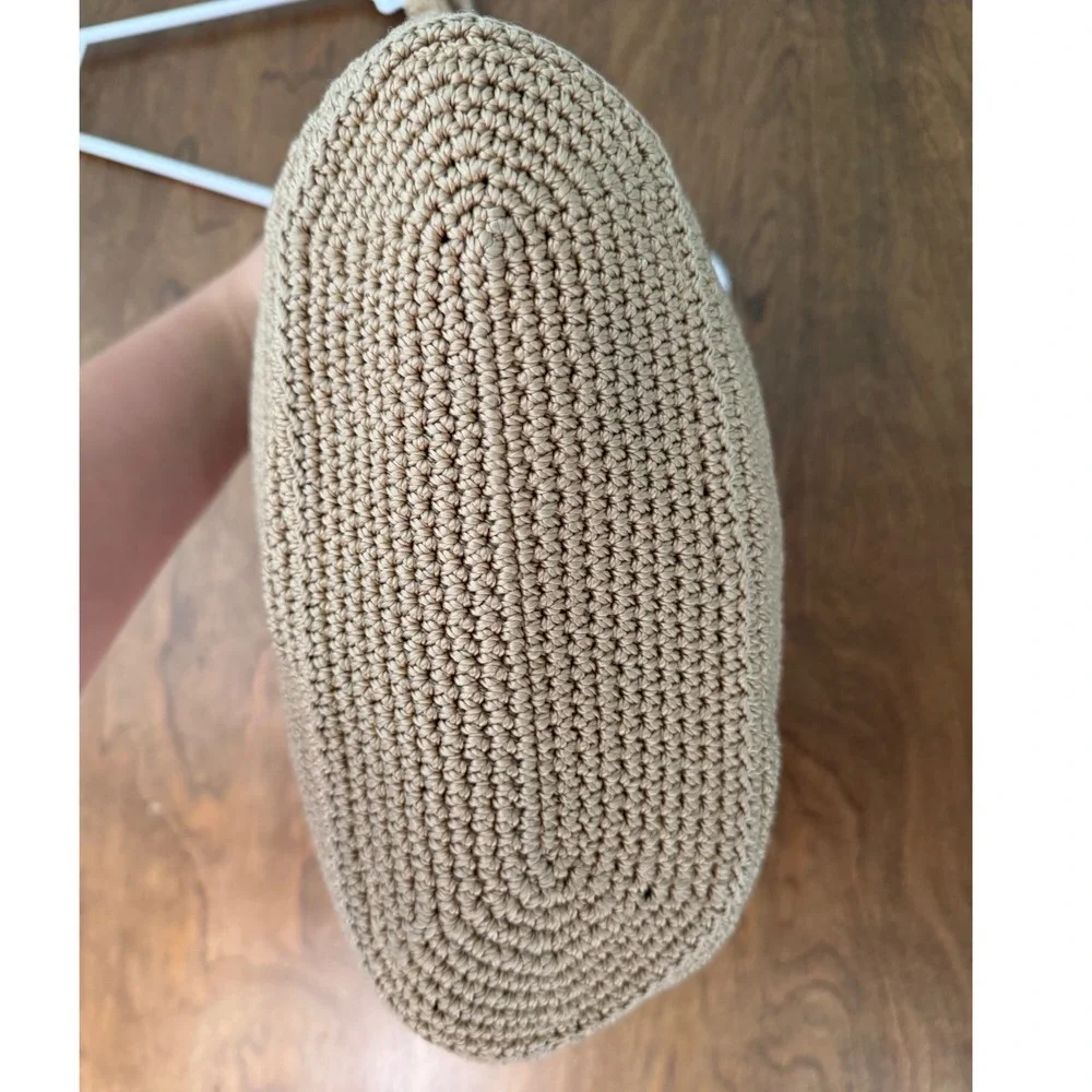 The Sak Crochet Tan Zip Hobo Shoulder Bag Purse Boho Beachy Relaxed Natural
